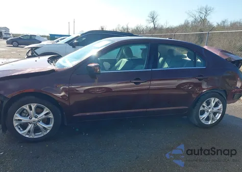 2012 Ford Fusion Se z USA, uszkodzony, nr VIN 3FAHP0HA2CR216096